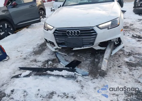 2017 Audi A4 2.0T Season Of Audi Premium z USA, uszkodzony, nr VIN WAUDNAF46HN054630